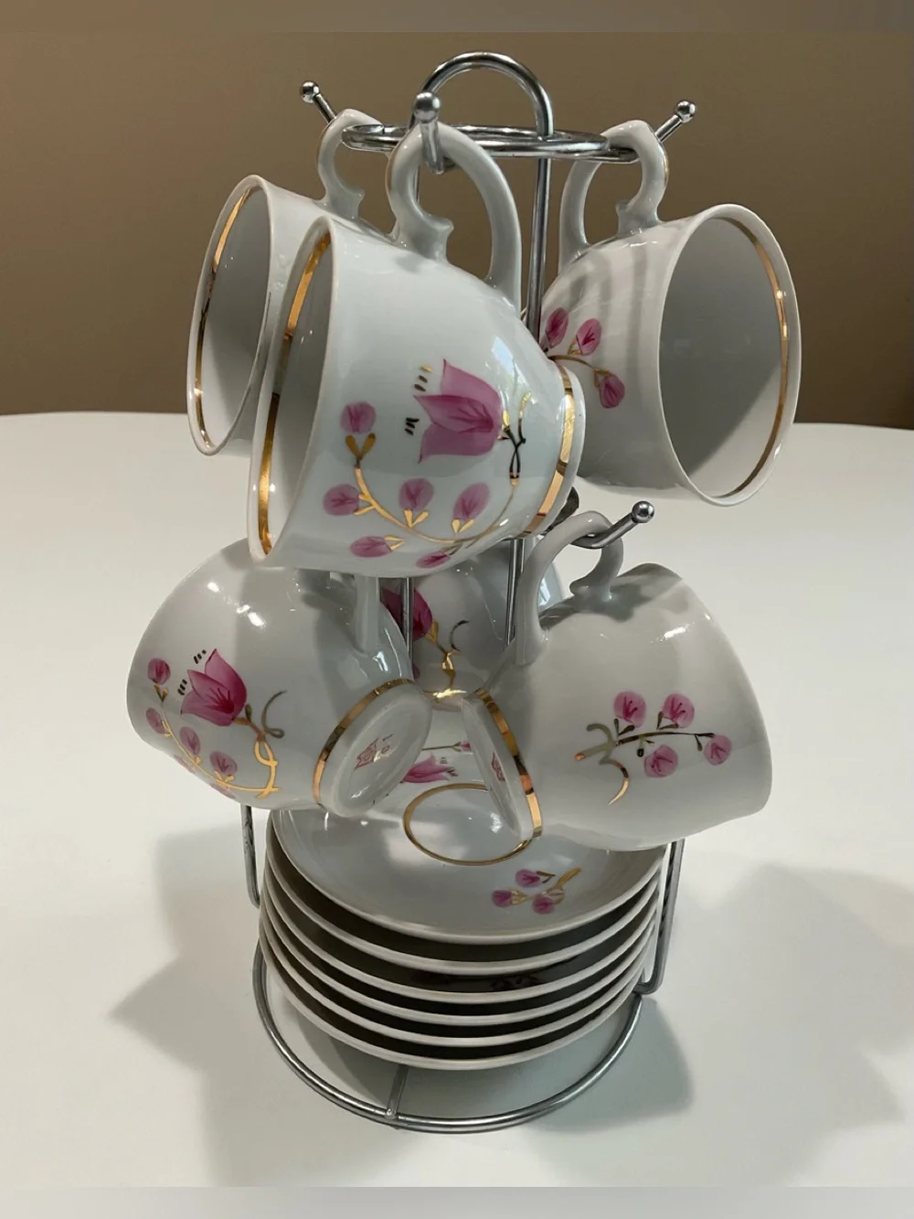 ☀️ NWOT Ceramic Coffee Set on Stand, White/Purple/Gold Trim, 13 Pieces